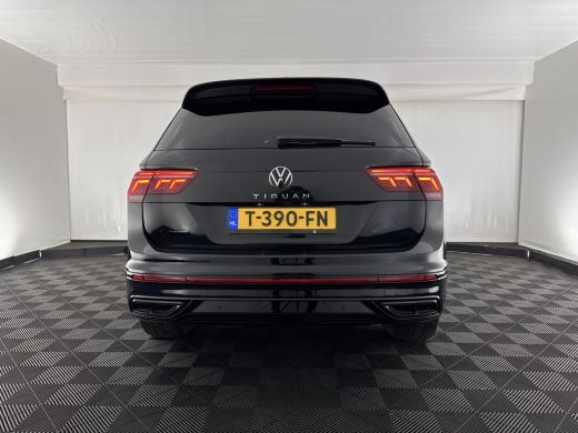 Volkswagen Tiguan 1.4 TSI eHybrid R-Line Business (INCL.BTW) *HEAD-UP | FULL-LED | ADAPTIVE-CRUISE | TOP-VIEW | KEY... ActivLease financial lease