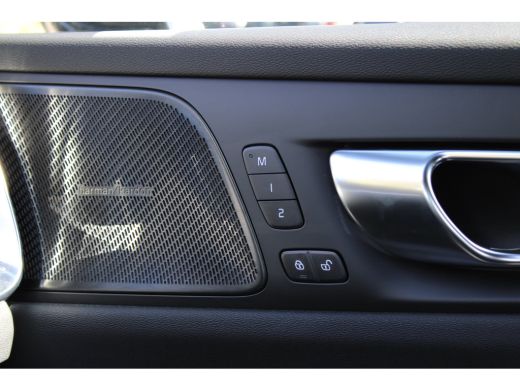 Volvo  V60 T6 AWD Plus Dark trekhaak |  360 camera | Stoel + Stuurverwarming | Harman Kardon | ActivLease financial lease