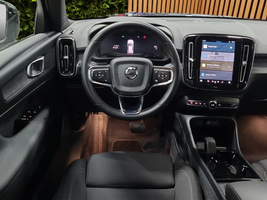 Volvo  XC40 Recharge Core | Trekhaak | Camera | Stuur/stoelverwarming ActivLease financial lease
