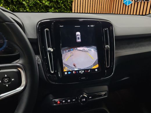 Volvo  XC40 Recharge Core | Trekhaak | Camera | Stuur/stoelverwarming ActivLease financial lease