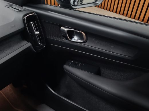 Volvo  XC40 Recharge Core | Trekhaak | Camera | Stuur/stoelverwarming ActivLease financial lease