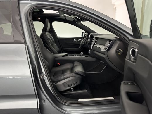 Volvo  XC60 2.0 B5 Business Pro R-Design (INCL.BTW) Aut. *PANO | LUXURY-LEATHER | FULL-LEATHER | MEMORY-PACK ... ActivLease financial lease