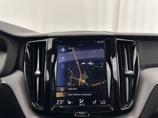 Volvo  XC60 2.0 B5 Business Pro R-Design (INCL.BTW) Aut. *PANO | LUXURY-LEATHER | FULL-LEATHER | MEMORY-PACK ... ActivLease financial lease