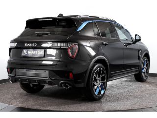 Lynk & Co 01 1.5 PHEV 261PK MY23 | Afn. Trekhaak | Donkere hemel | 360 Camera | 7.4 kWh Boordlader | S/K-panod...