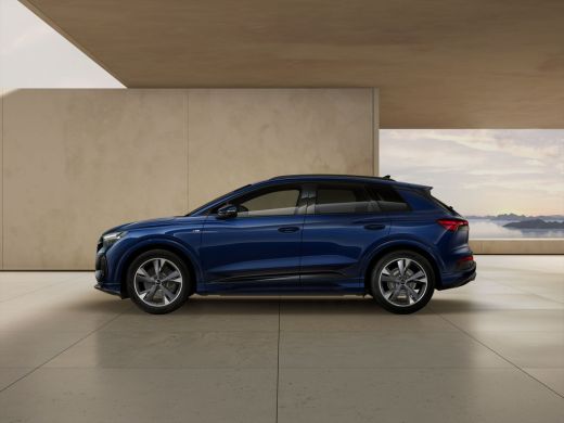 Audi Q4 e-tron 45 quattro S Edition Competition 77kWh 286pk Optiekpakket zwart plus | Glazen panoramadak | Assis... ActivLease financial lease