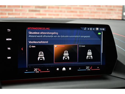 BMW 1 Serie 120 M-Sport int+ext ACC DA-Plus Camera Shadowline 18inch ActivLease financial lease