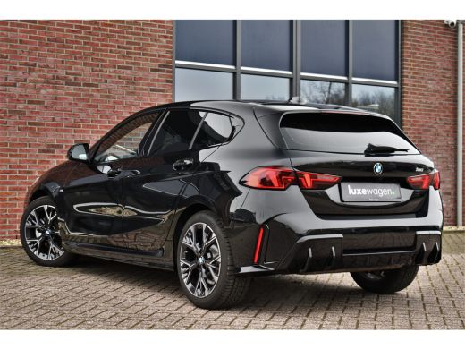 BMW 1 Serie 120 M-Sport int+ext ACC DA-Plus Camera Shadowline 18inch ActivLease financial lease