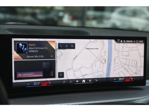 BMW 3 Serie 330e M Sport Automaat / Trekhaak / Sportstoelen / Achteruitrijcamera / Comfort Access / Stoelverw... ActivLease financial lease