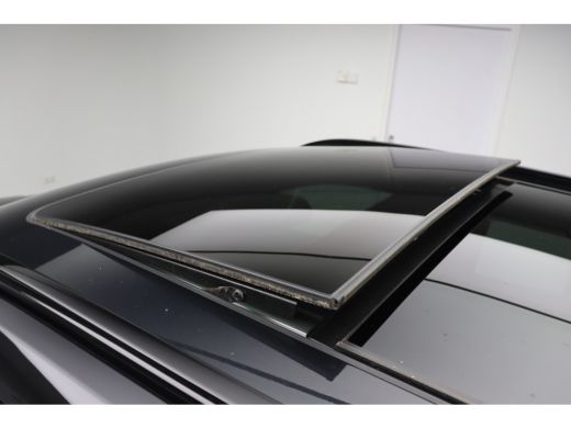 BMW X1 sDrive18i M Sport Automaat / Panoramadak / Sportstoelen / Achteruitrijcamera / M Adaptief onderst... ActivLease financial lease