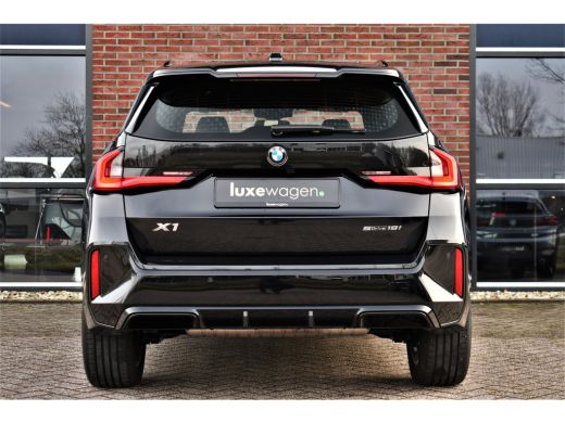 BMW X1 sDrive18i M-Sport Camera ACC-voorber Shadowline Adp-onderstel ActivLease financial lease