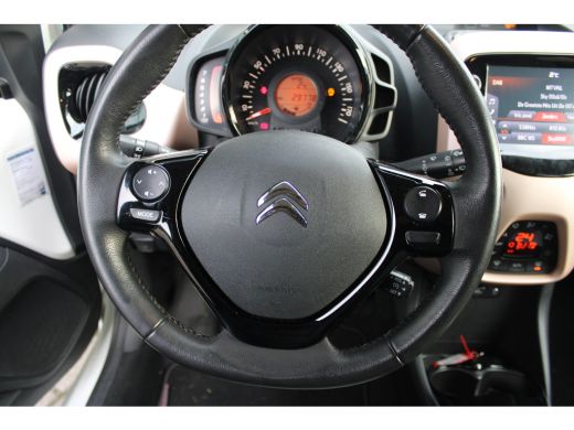 Citroën C1 1.0 VTi Elle | Achterbank in delen neerklapbaar | Achteruitrijcamera | Afwijkende dakkleur ActivLease financial lease