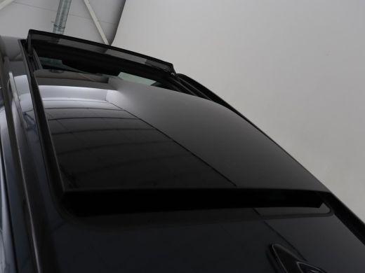 CUPRA Leon 1.4 eHybrid VZ | 245pk | Panoramadak | Leder | Stoelverwarming | Adaptive cruise | Camera | Carpl... ActivLease financial lease