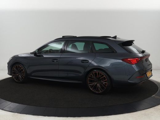 CUPRA Leon 1.4 eHybrid VZ | 245pk | Panoramadak | Leder | Stoelverwarming | Adaptive cruise | Camera | Carpl... ActivLease financial lease