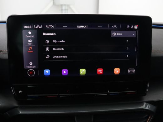 CUPRA Leon 1.4 eHybrid VZ | 245pk | Panoramadak | Leder | Stoelverwarming | Adaptive cruise | Camera | Carpl... ActivLease financial lease