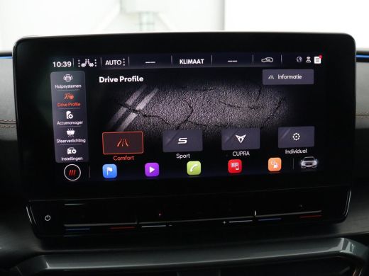 CUPRA Leon 1.4 eHybrid VZ | 245pk | Panoramadak | Leder | Stoelverwarming | Adaptive cruise | Camera | Carpl... ActivLease financial lease