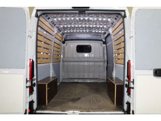 Fiat Ducato 2.3 MultiJet L2 H2 Airco Navigatie Camera ActivLease financial lease