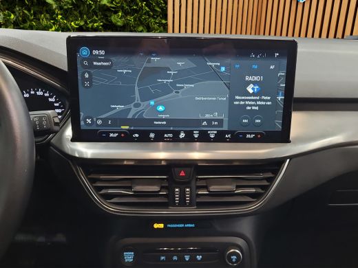 Ford Focus 1.0 EcoBoost Hybrid Titanium | All season | Navi | Apple Carplay | Cruise | Lane Assist | 16'' ActivLease financial lease