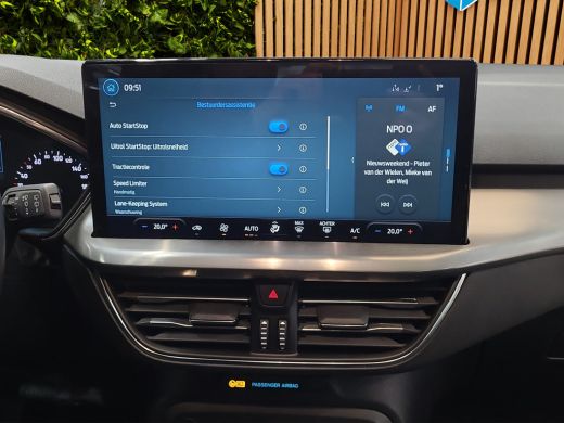 Ford Focus 1.0 EcoBoost Hybrid Titanium | All season | Navi | Apple Carplay | Cruise | Lane Assist | 16'' ActivLease financial lease