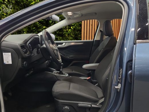 Ford Focus 1.0 EcoBoost Hybrid Titanium | All season | Navi | Apple Carplay | Cruise | Lane Assist | 16'' ActivLease financial lease