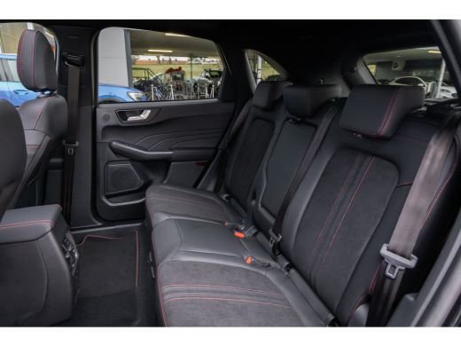 Ford Kuga 2.5 PHEV ST-Line X | Alle opties! | Wegklap-trekhaak | Pano | B&O | Matrix LED | 360 | Cruise ada... ActivLease financial lease