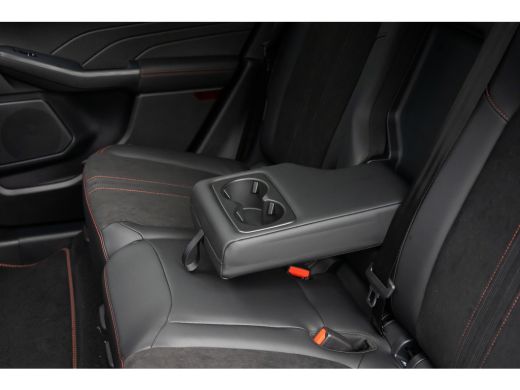 Ford Kuga 2.5 PHEV ST-Line X | Alle opties! | Wegklap-trekhaak | Pano | B&O | Matrix LED | 360 | Cruise ada... ActivLease financial lease