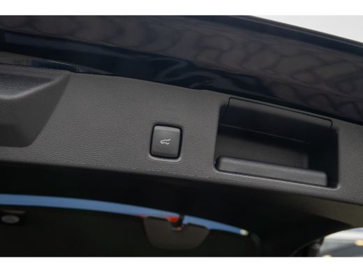 Ford Kuga 2.5 PHEV ST-Line X | Alle opties! | Wegklap-trekhaak | Pano | B&O | Matrix LED | 360 | Cruise ada... ActivLease financial lease