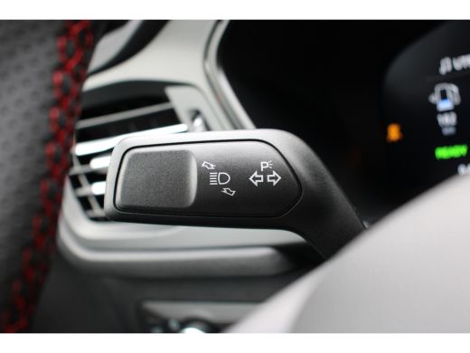 Ford Kuga 2.5 PHEV ST-Line X | NL-AUTO! | BLACK PACK | WINTERPACK | MATRIX KOPLAMPEN | DEALER OH! | ADAPTIV... ActivLease financial lease