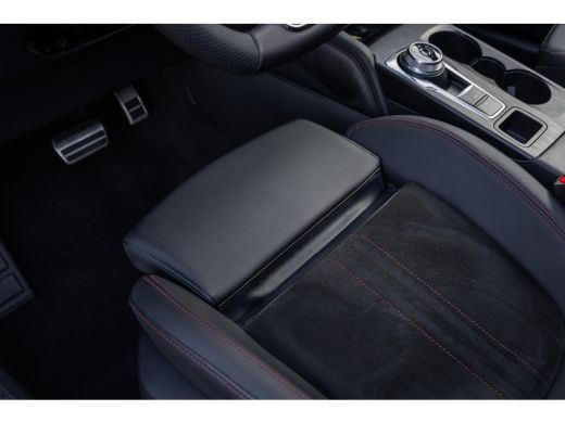 Ford Kuga 2.5 PHEV ST-Line X | Pano | 360 camera | B&O | Adap cruise | Stuur/stoel/voorruit verwarming | Ap... ActivLease financial lease