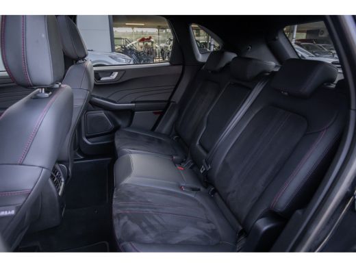 Ford Kuga 2.5 PHEV ST-Line X | Pano | 360 camera | B&O | Adap cruise | Stuur/stoel/voorruit verwarming | Ap... ActivLease financial lease