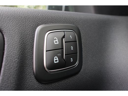 Ford Kuga 2.5 PHEV ST-Line X | SHOWROOM DEAL! | VOL! | BLACK PACK | PANO DAK | MATRIX LED | ELEKTR TREKHAAK... ActivLease financial lease