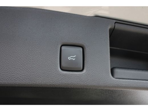 Ford Kuga 2.5 PHEV ST-Line X | SHOWROOM DEAL! | VOL! | BLACK PACK | PANO DAK | MATRIX LED | ELEKTR TREKHAAK... ActivLease financial lease