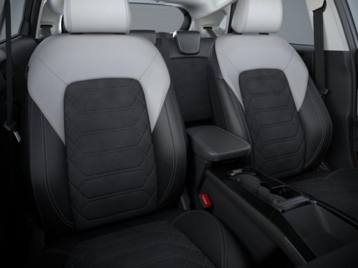 Ford Puma Gen-E Premium 44 kWh | Driver Assistance Pack | Elektrisch glazen panorama-dak | Lichtmetalen velgen 5-... ActivLease financial lease