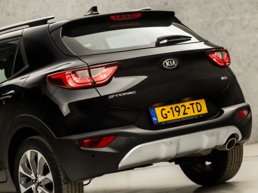 Kia Stonic 1.0 T-GDi DynamicLine (APPLE CARPLAY, NAVIGATIE, CAMERA, SPORTSTOELEN, LM VELGEN, CRUISE, PARKEER... ActivLease financial lease