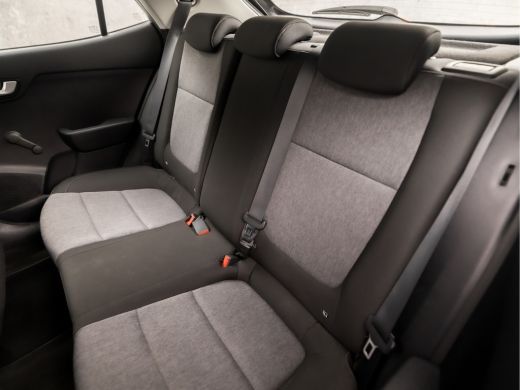 Kia Stonic 1.0 T-GDi DynamicLine (APPLE CARPLAY, NAVIGATIE, CAMERA, SPORTSTOELEN, LM VELGEN, CRUISE, PARKEER... ActivLease financial lease