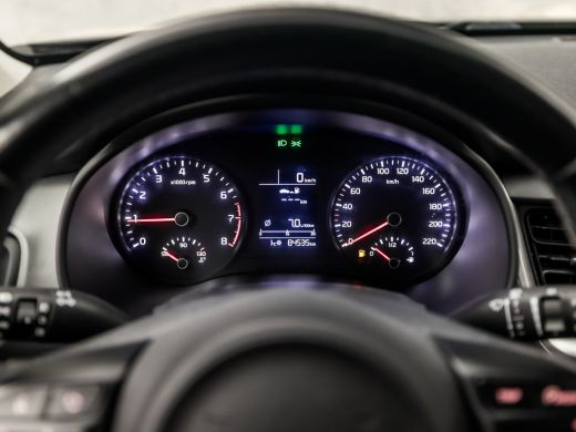 Kia Stonic 1.0 T-GDi DynamicLine (APPLE CARPLAY, NAVIGATIE, CAMERA, SPORTSTOELEN, LM VELGEN, CRUISE, PARKEER... ActivLease financial lease