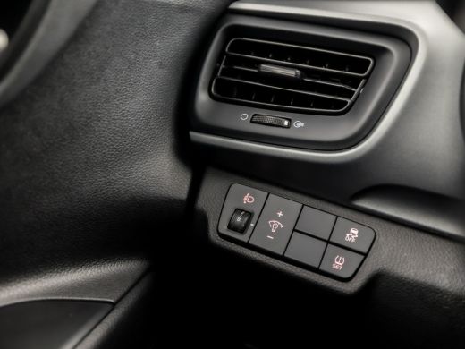 Kia Stonic 1.0 T-GDi DynamicLine (APPLE CARPLAY, NAVIGATIE, CAMERA, SPORTSTOELEN, LM VELGEN, CRUISE, PARKEER... ActivLease financial lease