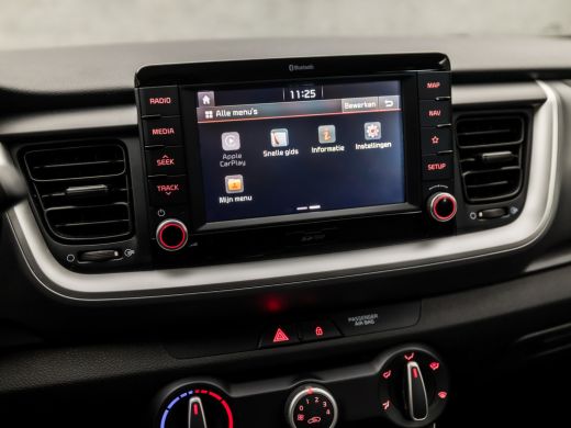 Kia Stonic 1.0 T-GDi DynamicLine (APPLE CARPLAY, NAVIGATIE, CAMERA, SPORTSTOELEN, LM VELGEN, CRUISE, PARKEER... ActivLease financial lease
