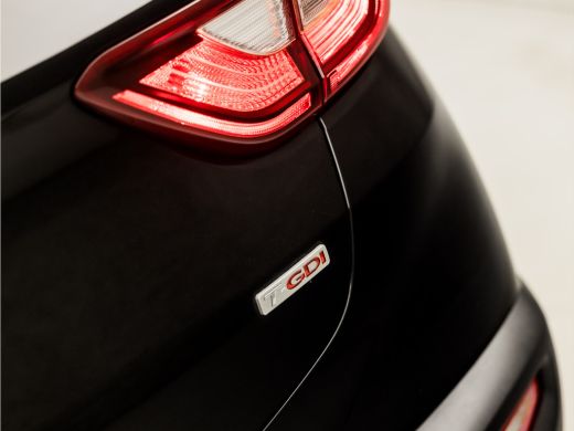 Kia Stonic 1.0 T-GDi DynamicLine (APPLE CARPLAY, NAVIGATIE, CAMERA, SPORTSTOELEN, LM VELGEN, CRUISE, PARKEER... ActivLease financial lease