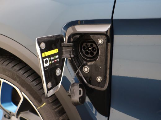 Lynk & Co 01 1.5 Panorama Dak | 20" Lichtmetaal | Parkeersensoren Voor + Achter | Carplay | Elek. Stoelen | Cl... ActivLease financial lease