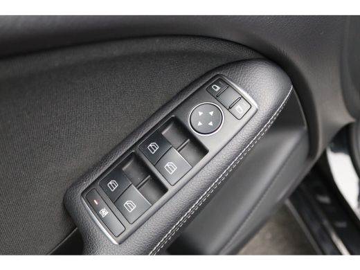 Mercedes-Benz B-Klasse 180 Ambition Automaat | Achterbank in delen neerklapbaar | Airco | Bagagedek ActivLease financial lease