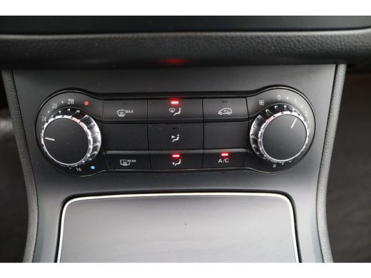 Mercedes-Benz B-Klasse 180 Ambition Automaat | Achterbank in delen neerklapbaar | Airco | Bagagedek ActivLease financial lease