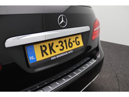 Mercedes-Benz B-Klasse 180 Ambition Automaat | Achterbank in delen neerklapbaar | Airco | Bagagedek ActivLease financial lease