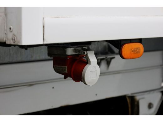 Mercedes-Benz Sprinter 515 CDI 150pk RWD L2 Koelwagen 12V+230V Xarios 5 01-2023 ActivLease financial lease