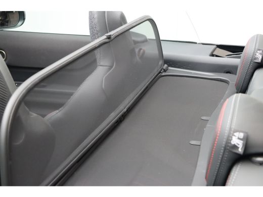 Mini Cooper Cabrio Cooper C John Cooper Works Automaat / Pakket XL / 18" JCW Lap Spoke 2-tone ActivLease financial lease