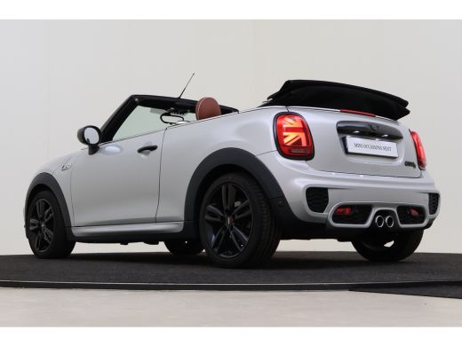 Mini Cooper S Cabrio Cooper S John Cooper Works Automaat / Achteruitrijcamera / Comfort Access / LED / Comfortstoelen ... ActivLease financial lease