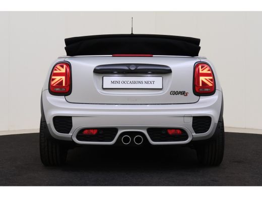 Mini Cooper S Cabrio Cooper S John Cooper Works Automaat / Achteruitrijcamera / Comfort Access / LED / Comfortstoelen ... ActivLease financial lease