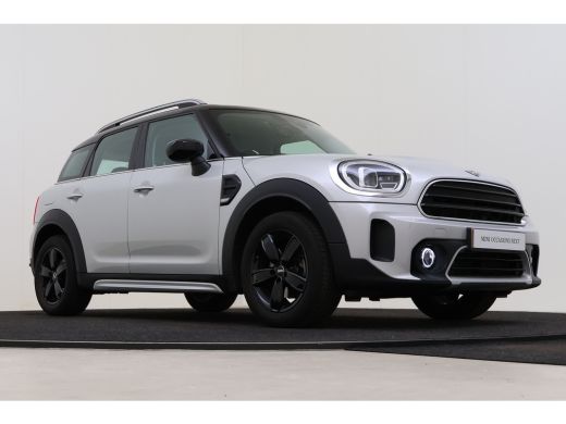 Mini Countryman Cooper Classic Automaat / Achteruitrijcamera / LED / Comfortstoelen / Airconditioning / Cruise Co... ActivLease financial lease