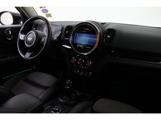 Mini Countryman Cooper Classic Automaat / Achteruitrijcamera / LED / Comfortstoelen / Airconditioning / Cruise Co... ActivLease financial lease