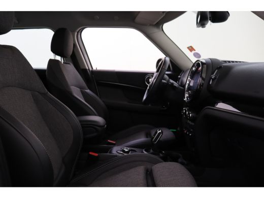 Mini Countryman Cooper Classic Automaat / Achteruitrijcamera / LED / Comfortstoelen / Airconditioning / Cruise Co... ActivLease financial lease