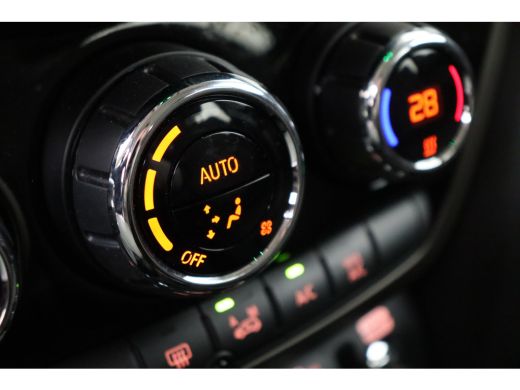 Mini Countryman Cooper Classic Automaat / Achteruitrijcamera / LED / Comfortstoelen / Airconditioning / Cruise Co... ActivLease financial lease